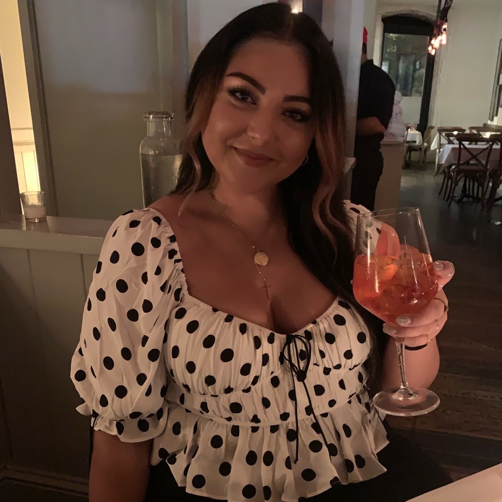 Meet your Posher, Nicole